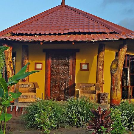 Mama Africa Art Residence & Art Center Gambia Tanji Exteriör bild