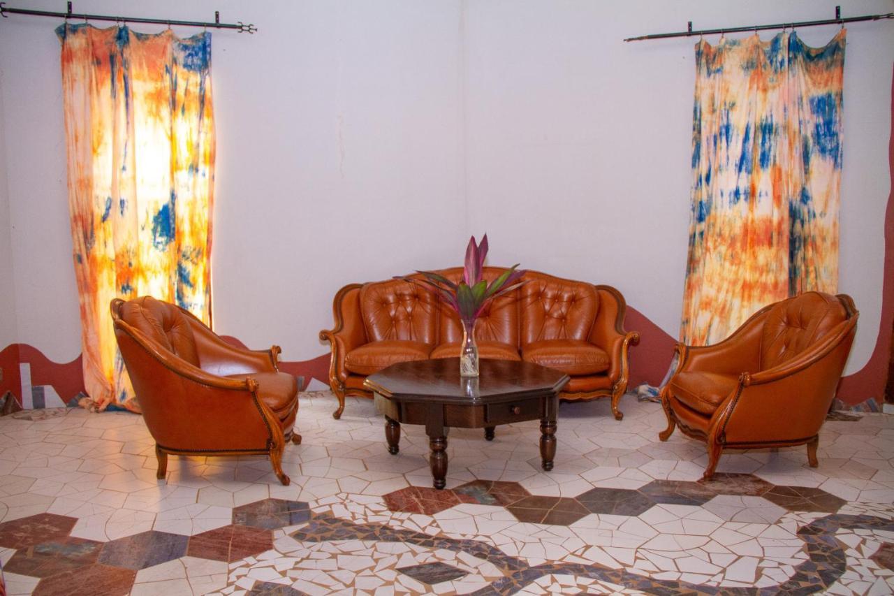 Mama Africa Art Residence & Art Center Gambia Tanji Exteriör bild