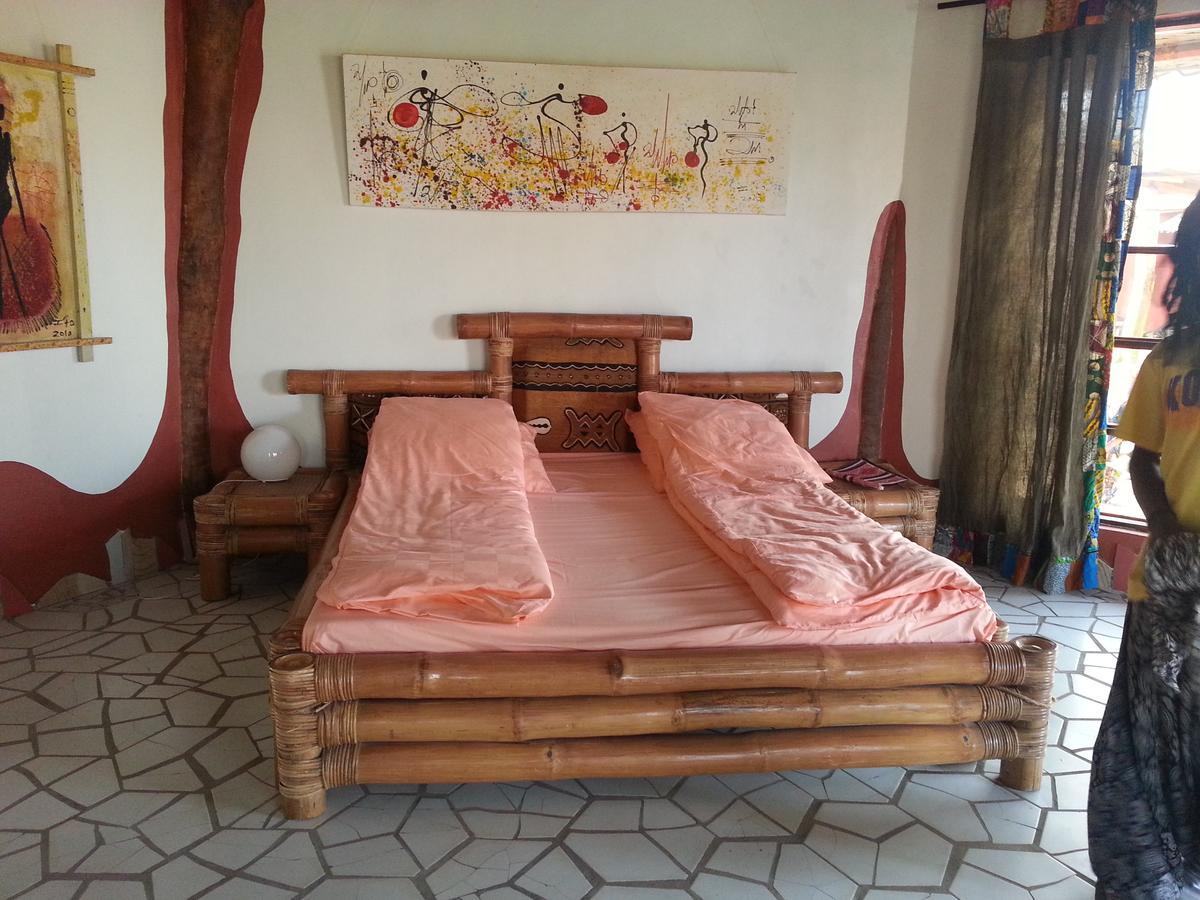 Mama Africa Art Residence & Art Center Gambia Tanji Exteriör bild