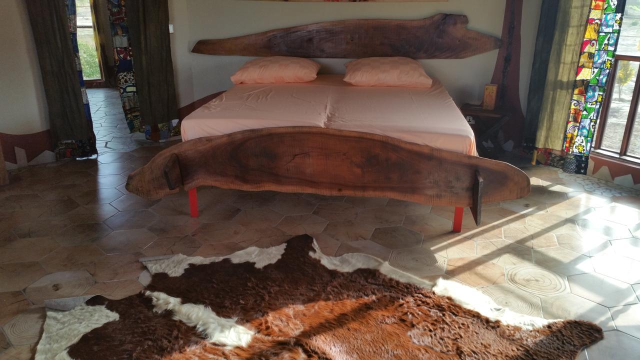 Mama Africa Art Residence & Art Center Gambia Tanji Exteriör bild
