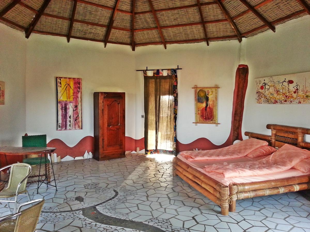 Mama Africa Art Residence & Art Center Gambia Tanji Exteriör bild