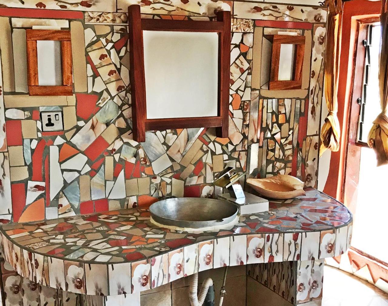 Mama Africa Art Residence & Art Center Gambia Tanji Exteriör bild