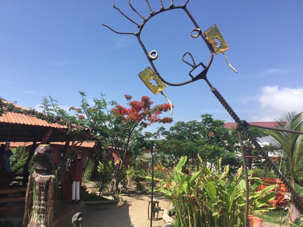 Mama Africa Art Residence & Art Center Gambia Tanji Exteriör bild